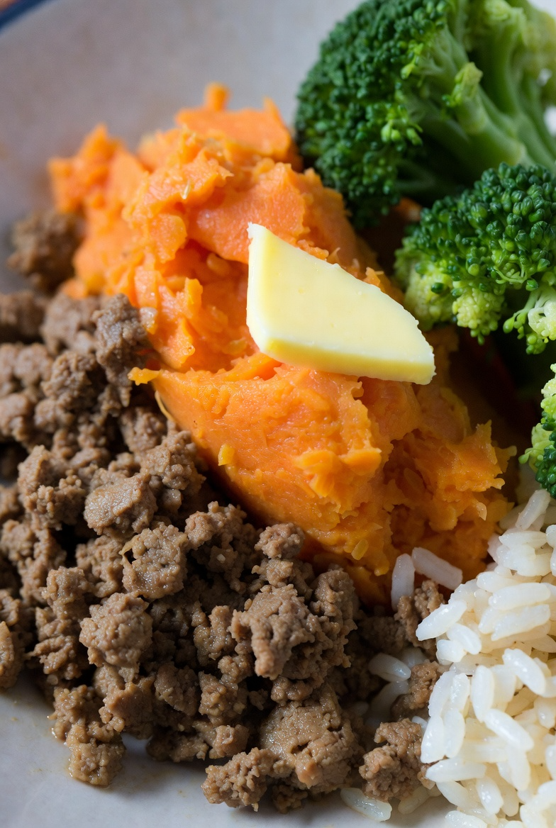 Lean Ground Chicken & Veggie Bowl