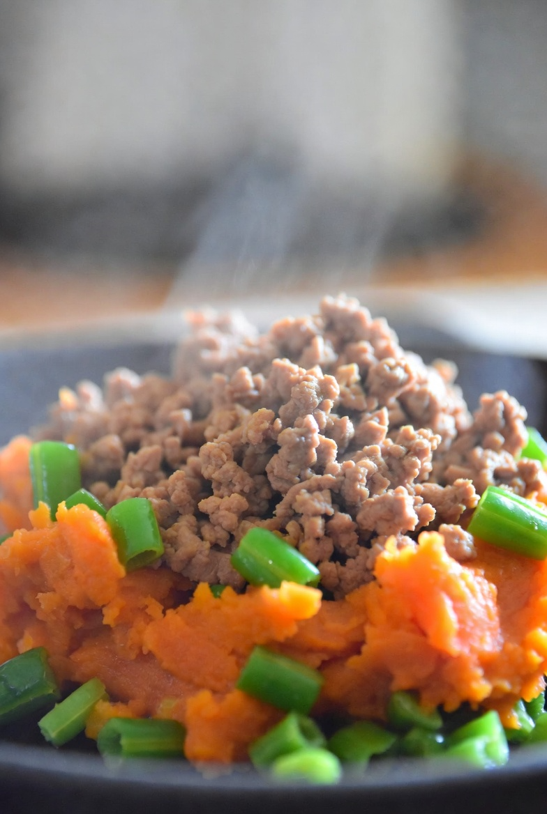Mini Chicken, Rice & Carrot Bowl